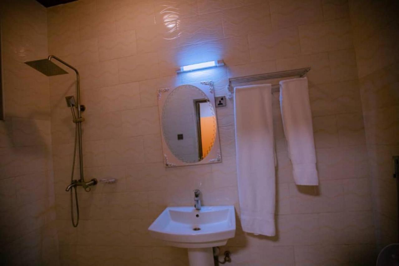 La Classe Hotel Kamembe Kültér fotó