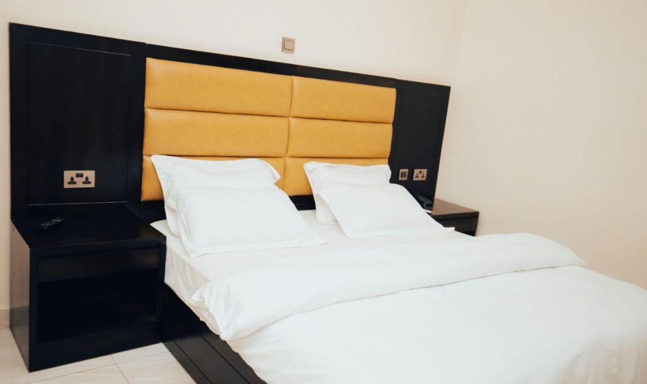 La Classe Hotel Kamembe Kültér fotó