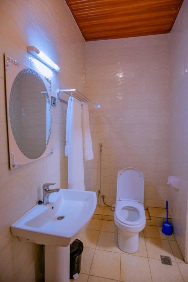 La Classe Hotel Kamembe Kültér fotó
