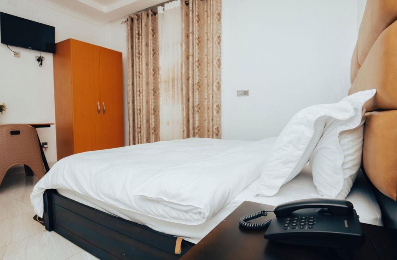 La Classe Hotel Kamembe Kültér fotó