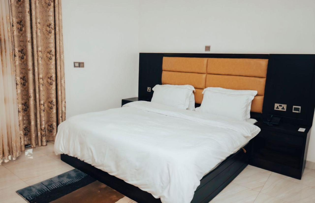 La Classe Hotel Kamembe Kültér fotó